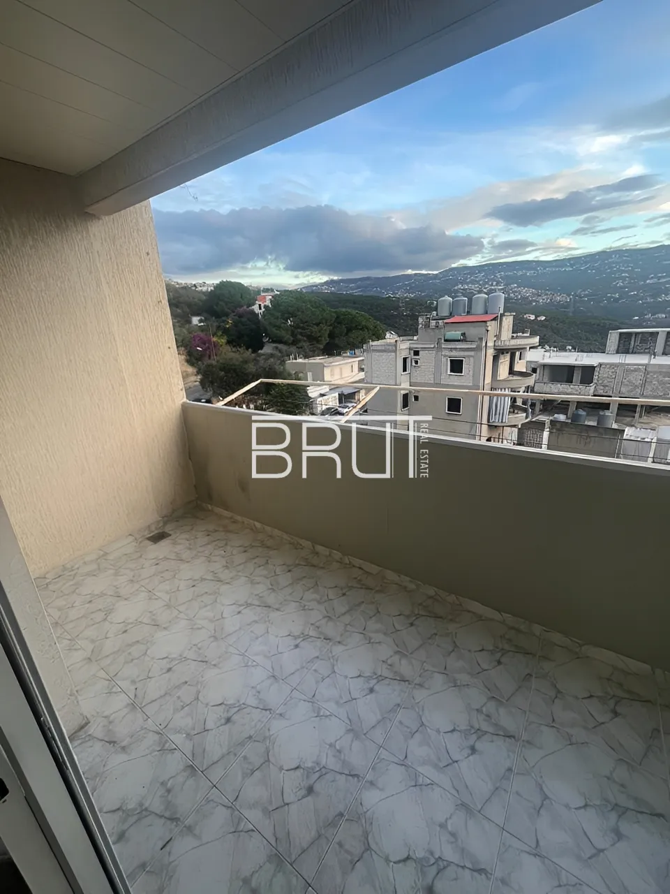 Apartment for Sale in Sehayleh
