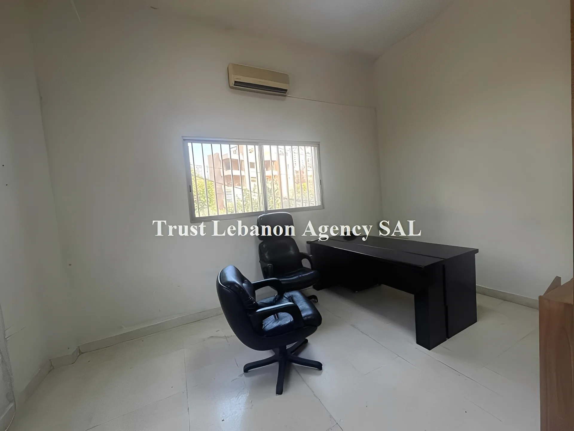 Office for rent in Metn, Zalka