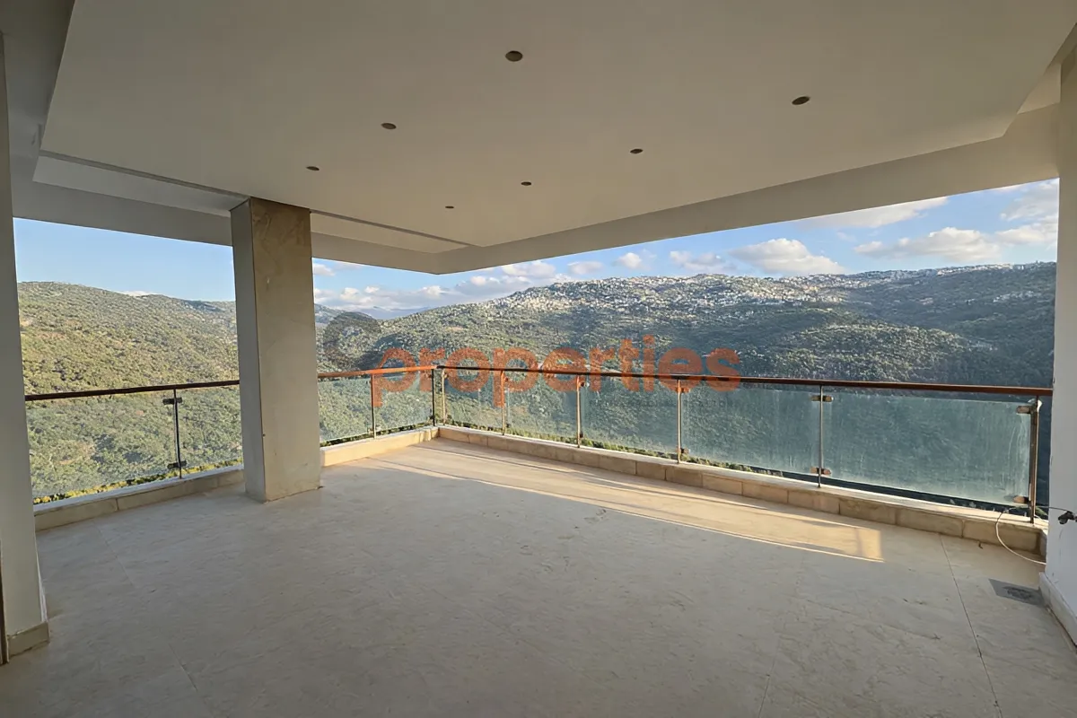 Apartment for Sale in Montiverdi - 3 bed, 4 bath