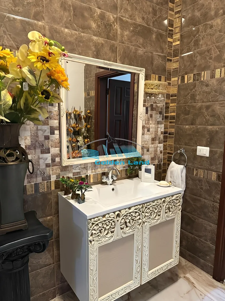 Villa for Sale in Qob Elias, Lebanon
