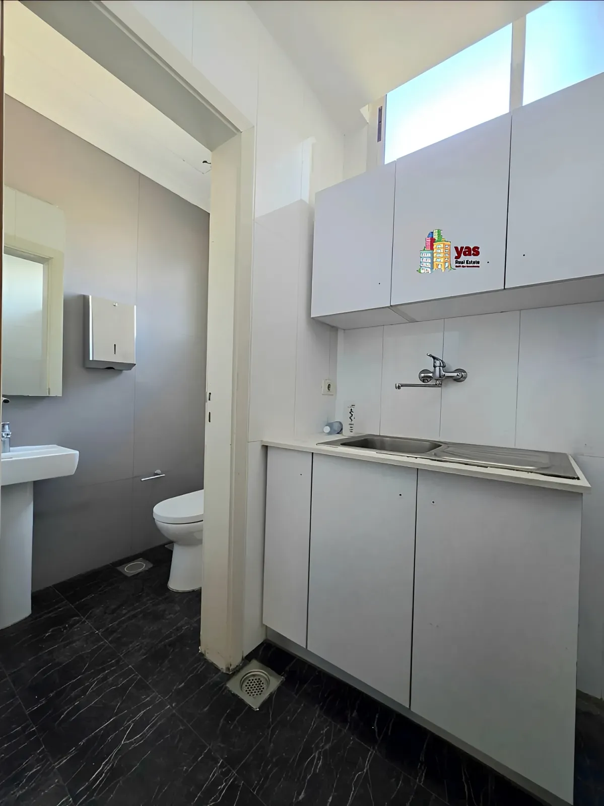 Office for Sale in Achrafieh