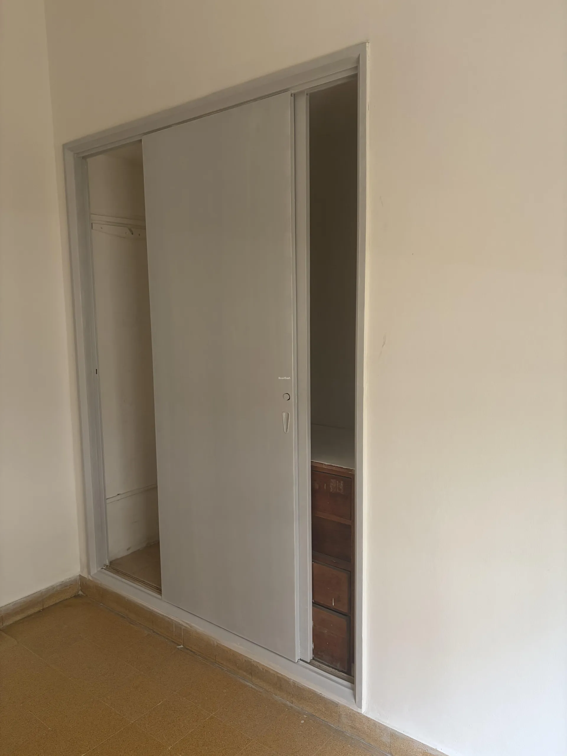 Apartment for rent in Clemenceau, Bayrut