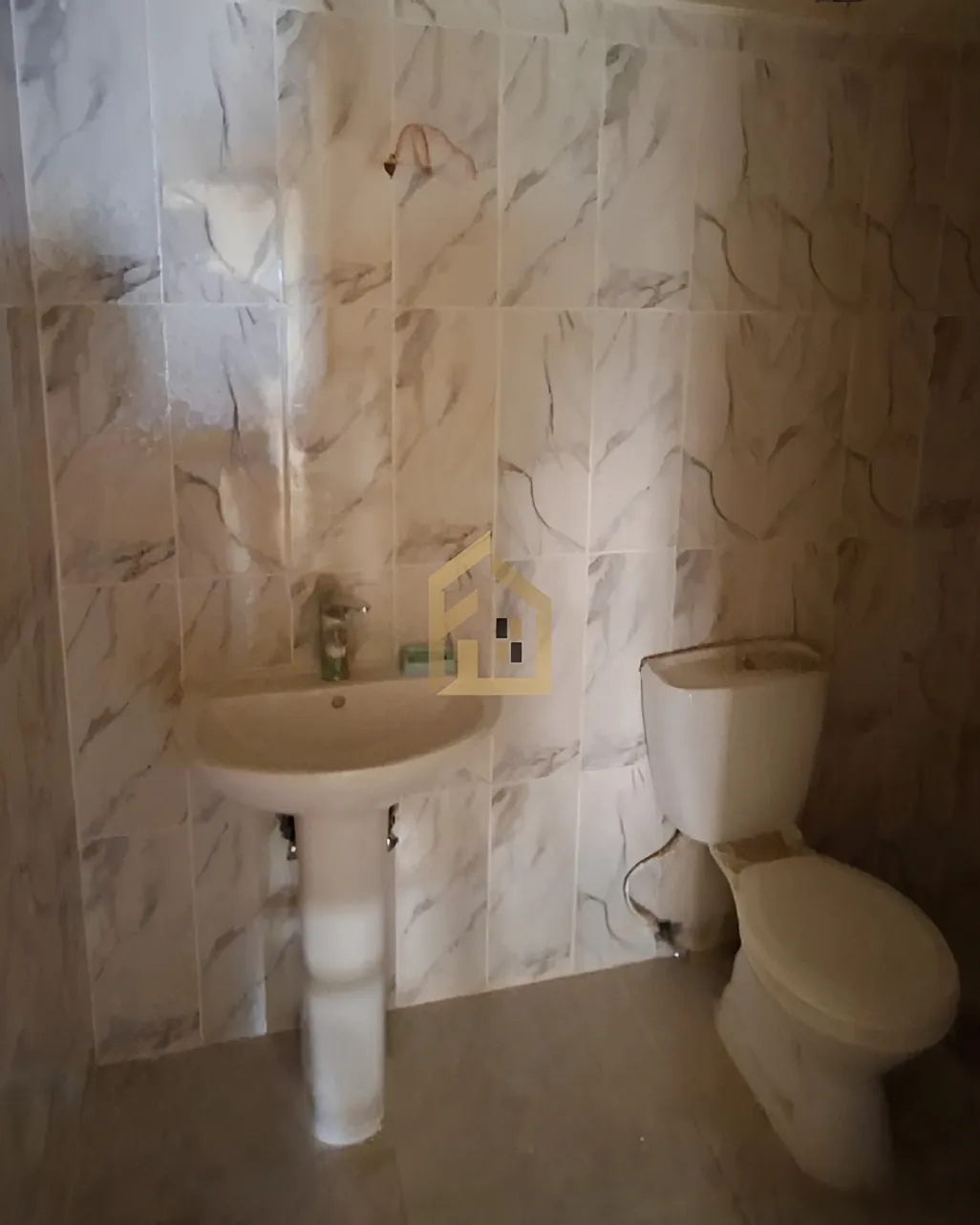 Apartment for rent in Qennabet Broummana, Lebanon - 2 bed, 2 bath