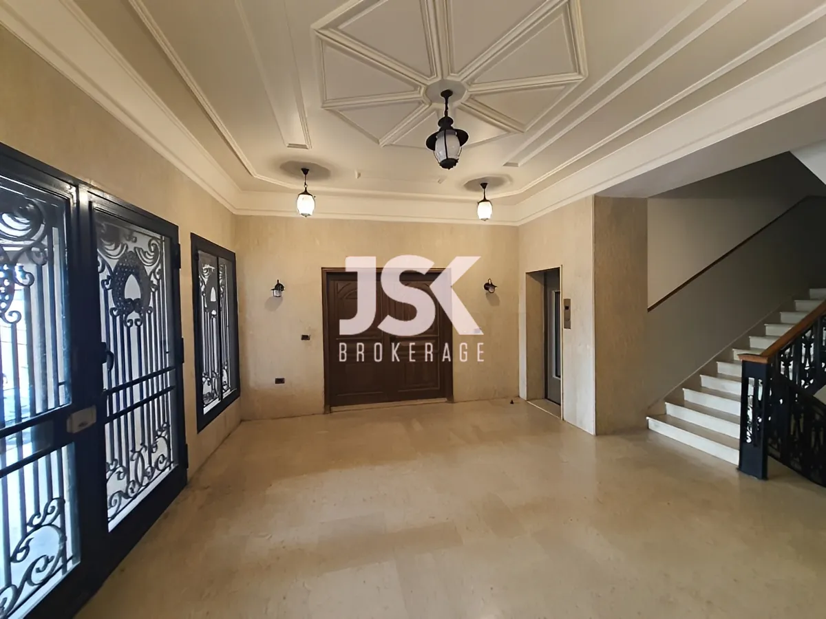 Office for sale in Mansourieh