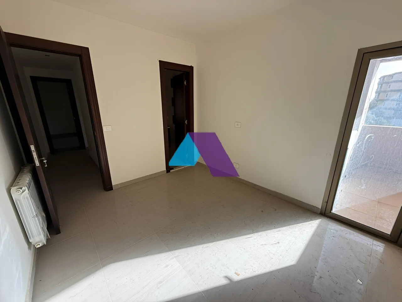 Apartment for Sale in Ballouneh
