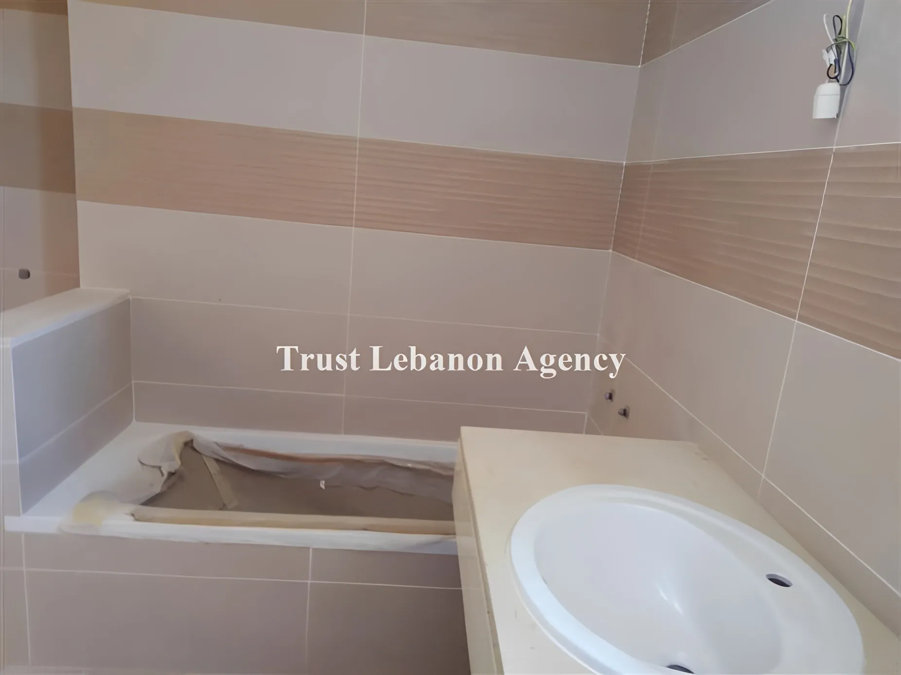 Apartment for Rent in Faiyadiyeh - 3 bed, 5 bath