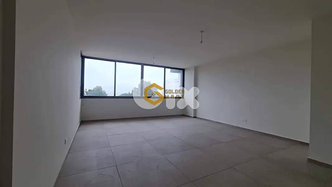 Apartment for Sale in Mazraat Yachoua - 3 bed, 3 bath