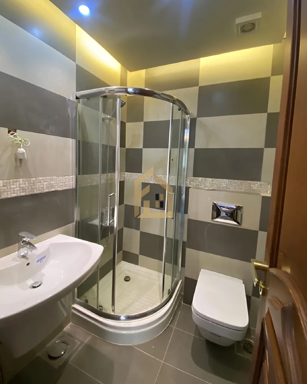 Apartment for sale in Ballouneh, Lebanon
