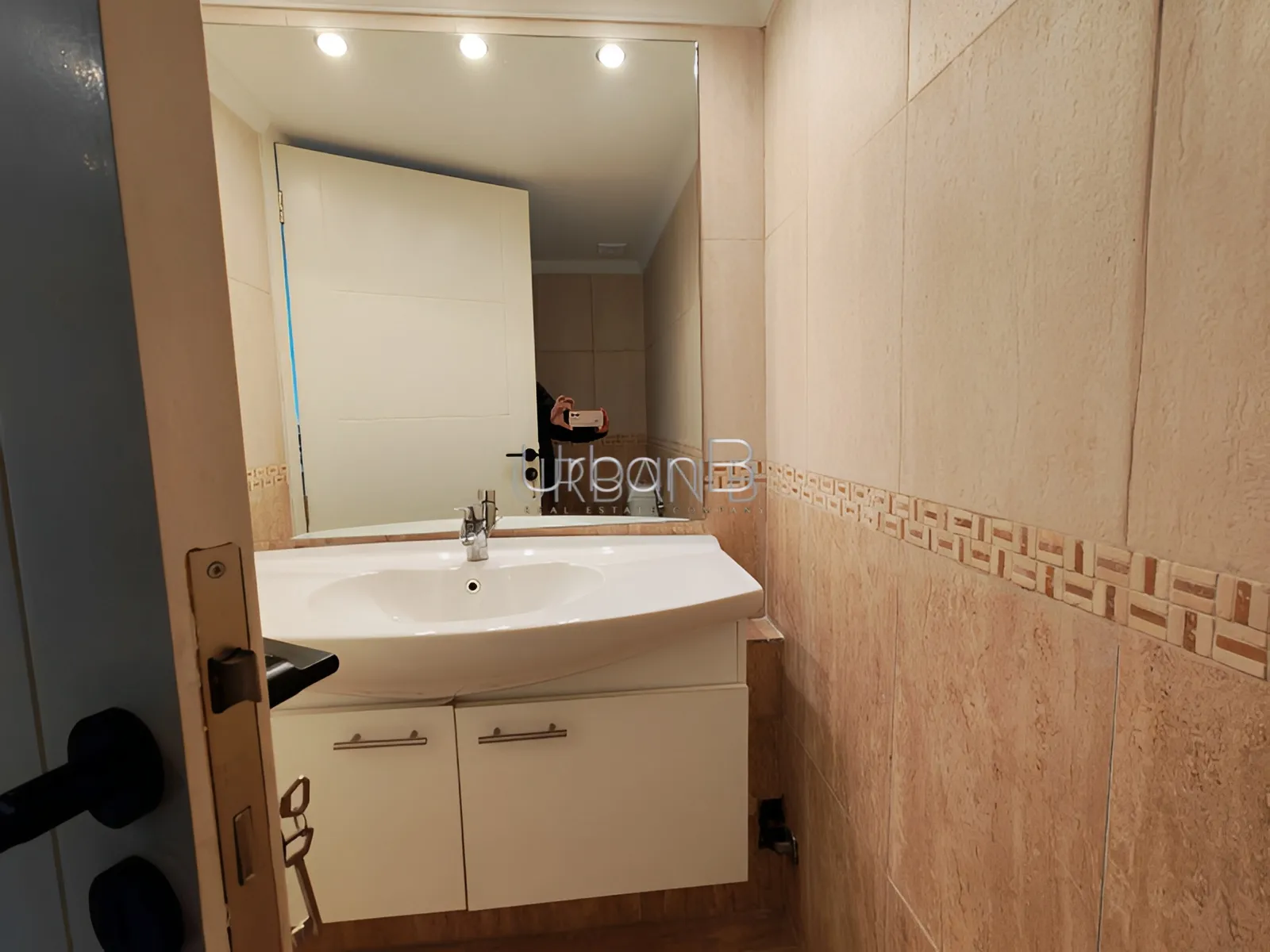 Apartment for rent in Mar mikhael bnabil, lebanon