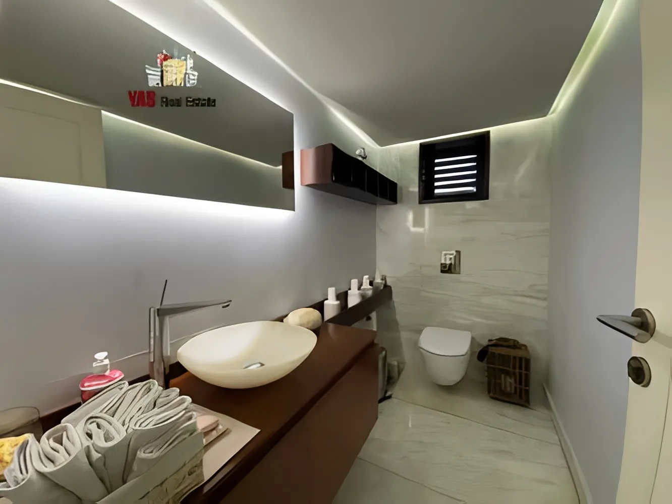 Apartment for Sale in Adonis