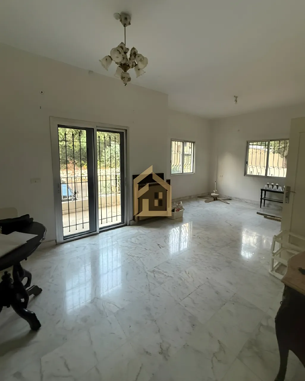 Apartment for rent in Ballouneh, Lebanon - 3 bed, 2 bath