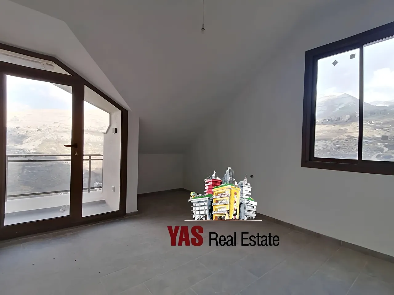 Chalet for Sale in Faqra - 2 bed, 3 bath