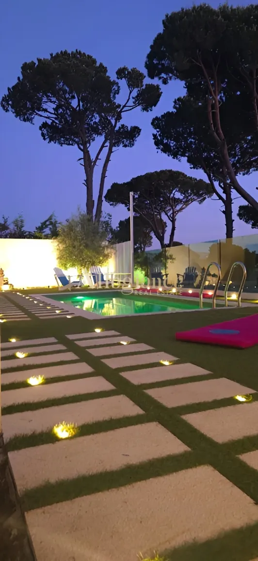 Villa for sale in Qarnayel, Lebanon - 5 bed, 3 bath