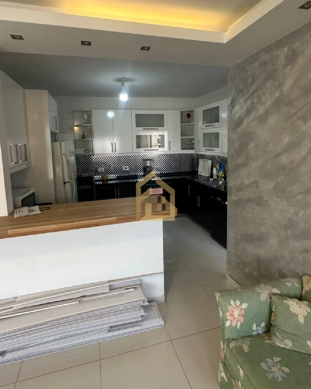 Apartment for sale in Aaoukar, Lebanon - 3 bed, 3 bath
