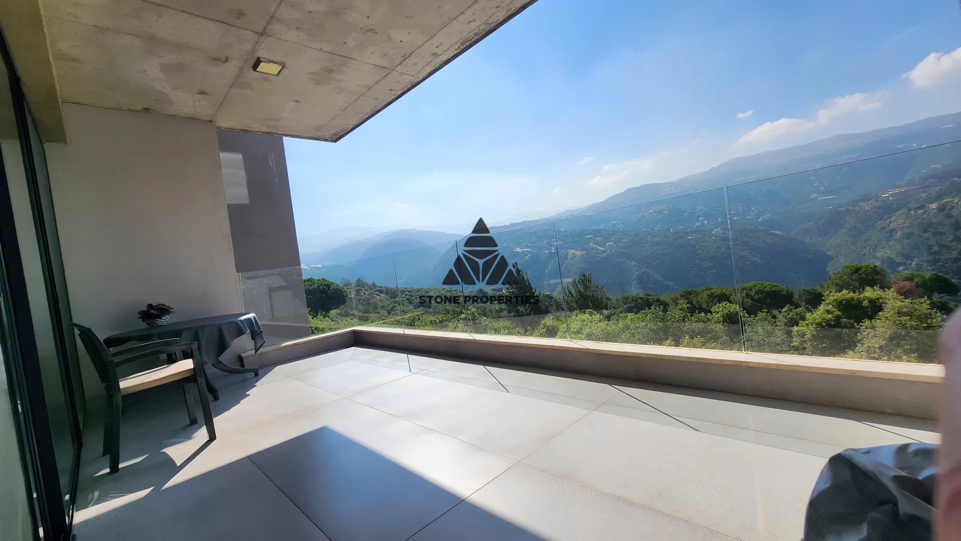 Duplex for sale in Ballouneh, lebanon - 4 bed, 4.0 bath