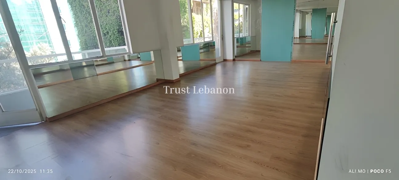 Office for rent in Achrafieh