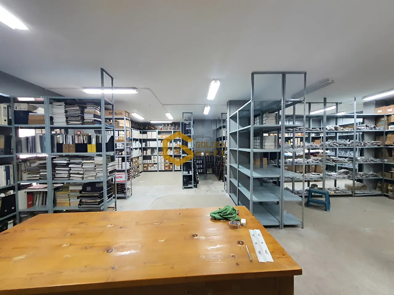 Warehouse for Sale in Mansourieh