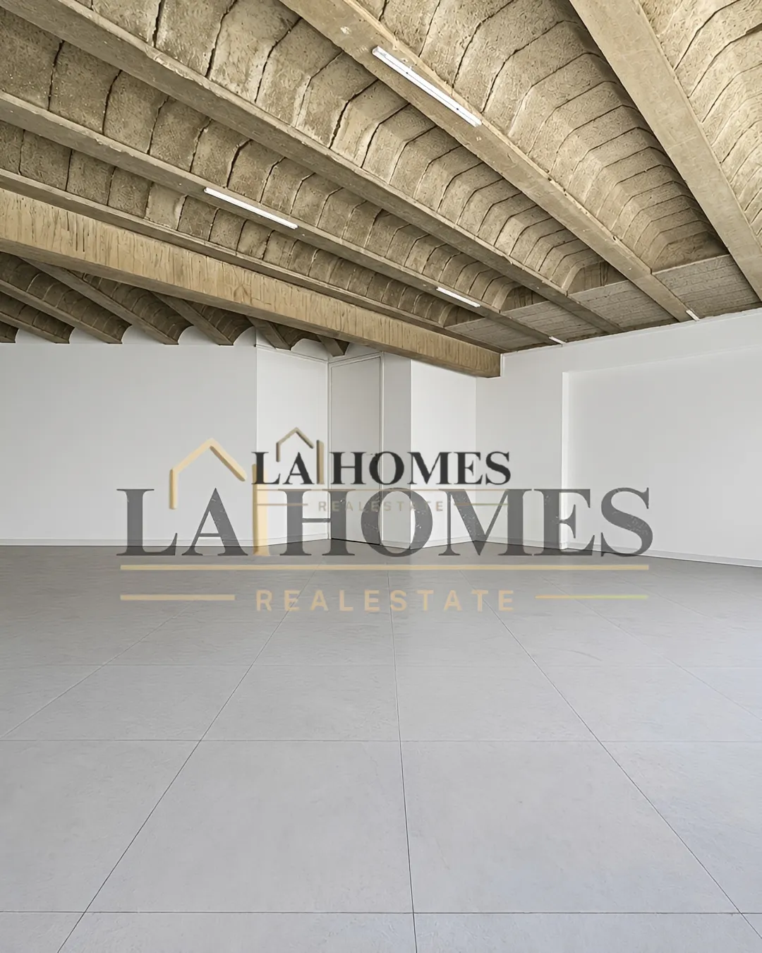 Shop for rent in Mansourieh