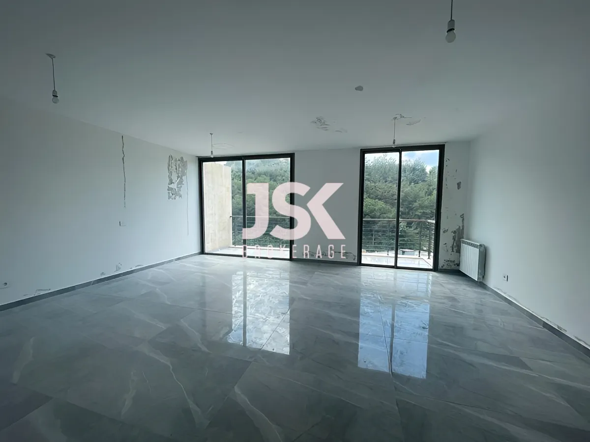 Apartment for Sale in Ain Saadeh, Lebanon - 3 bed, 4 bath