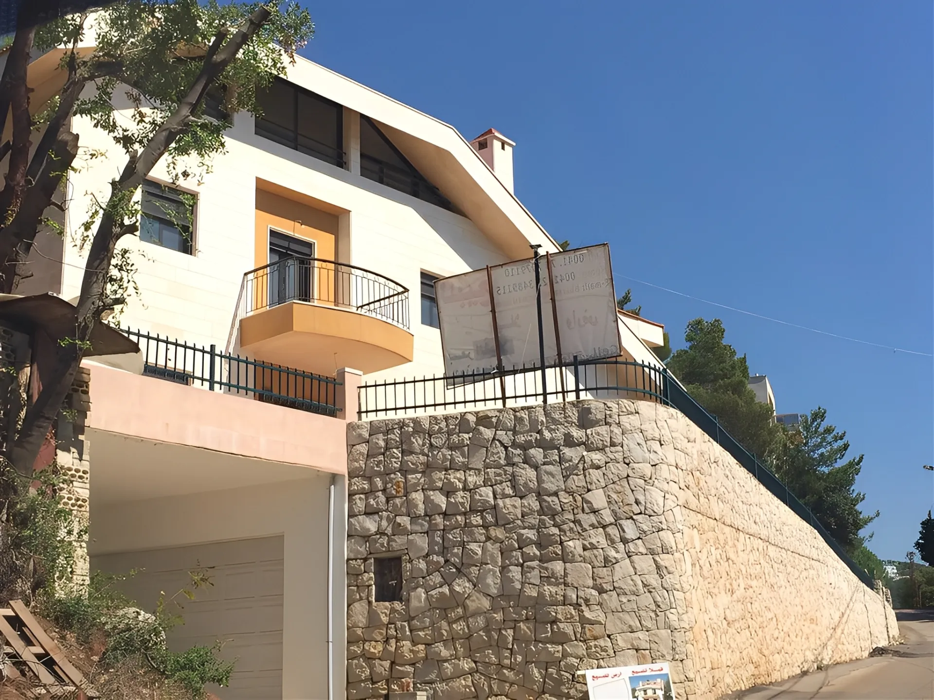 Villa for Sale in Metn Dahr Al Sowan Lebanon