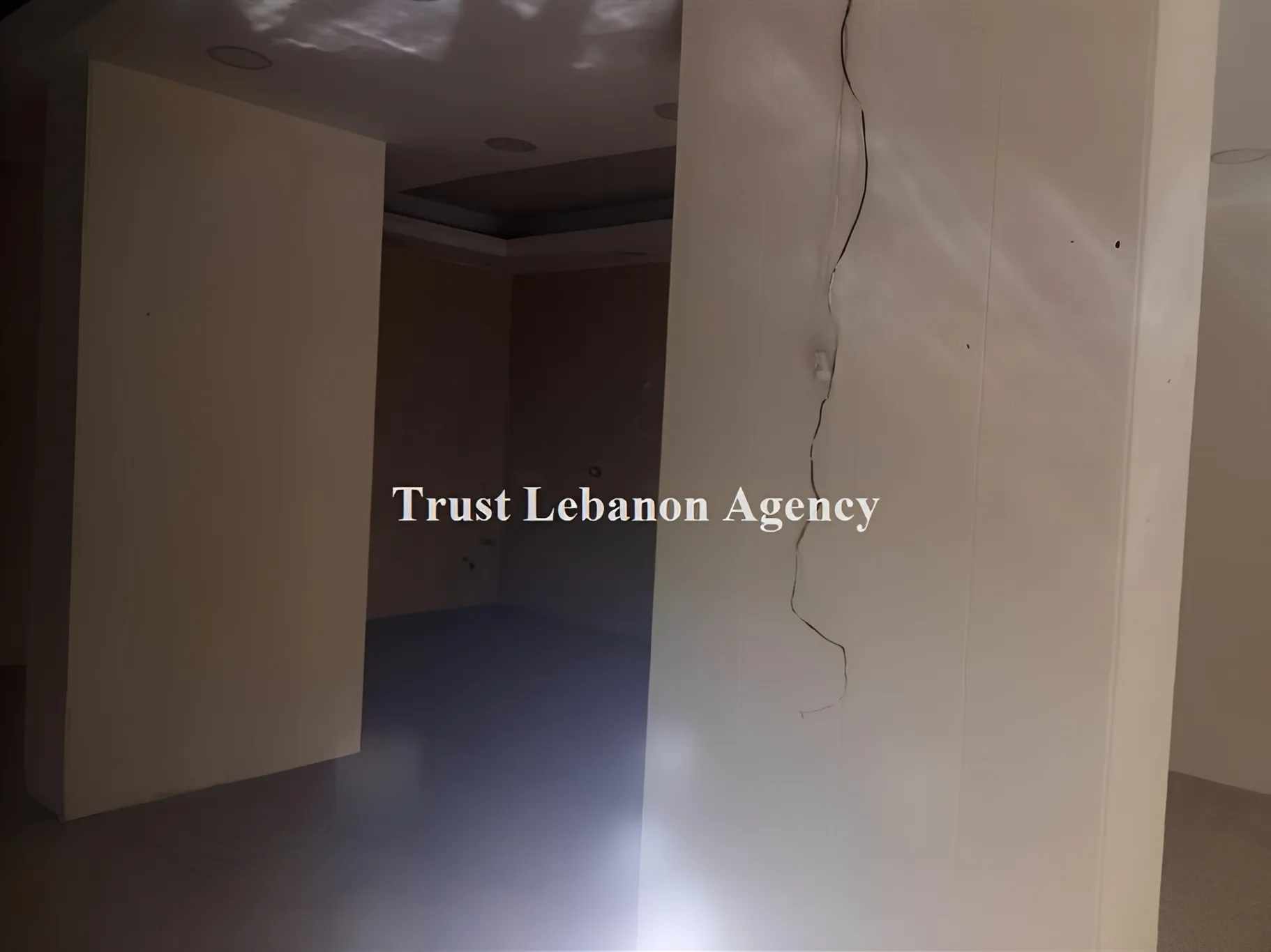 Shop for sale in Baabda, Haret Hreik