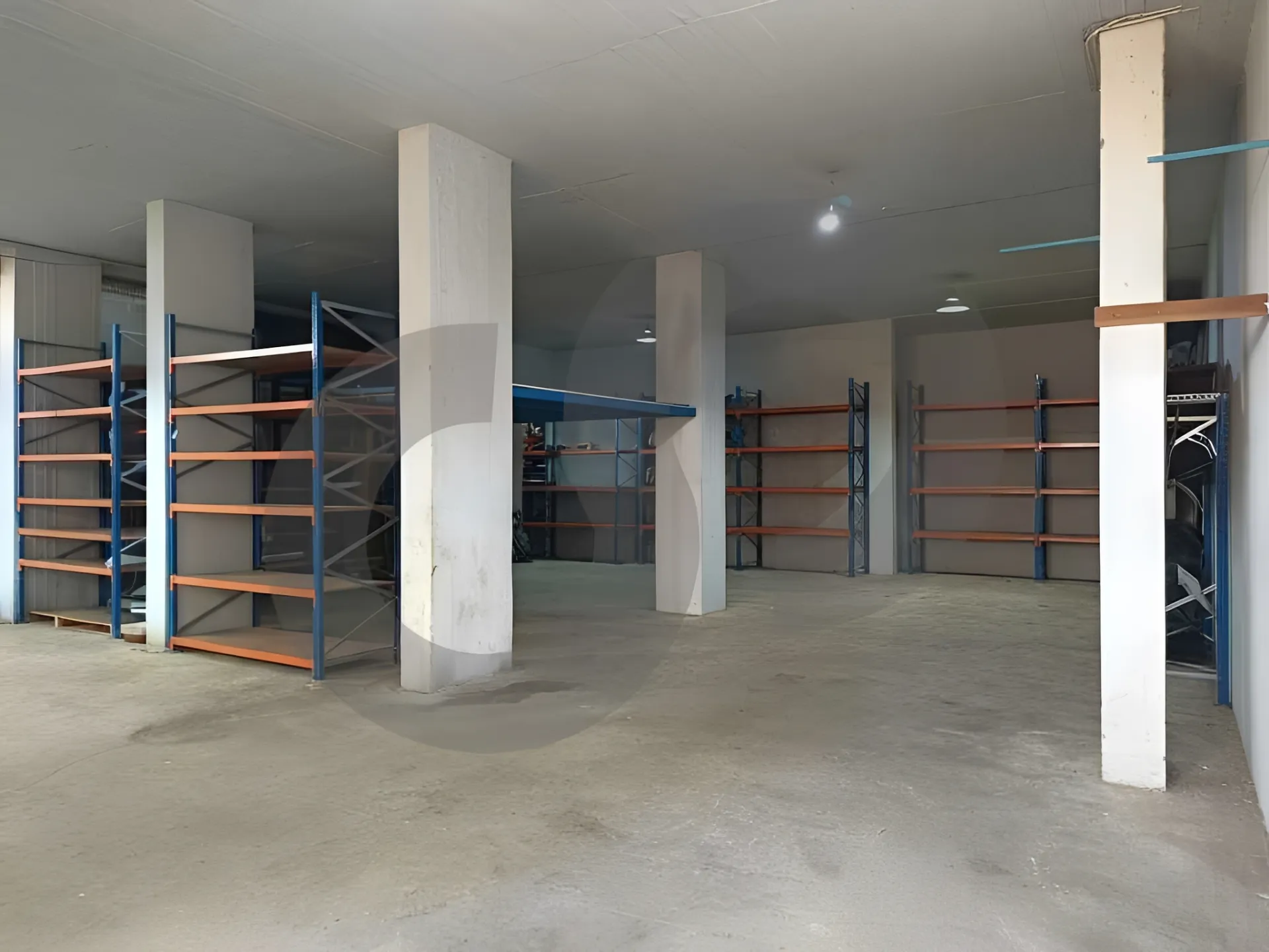Warehouse for Sale in Jdeideh