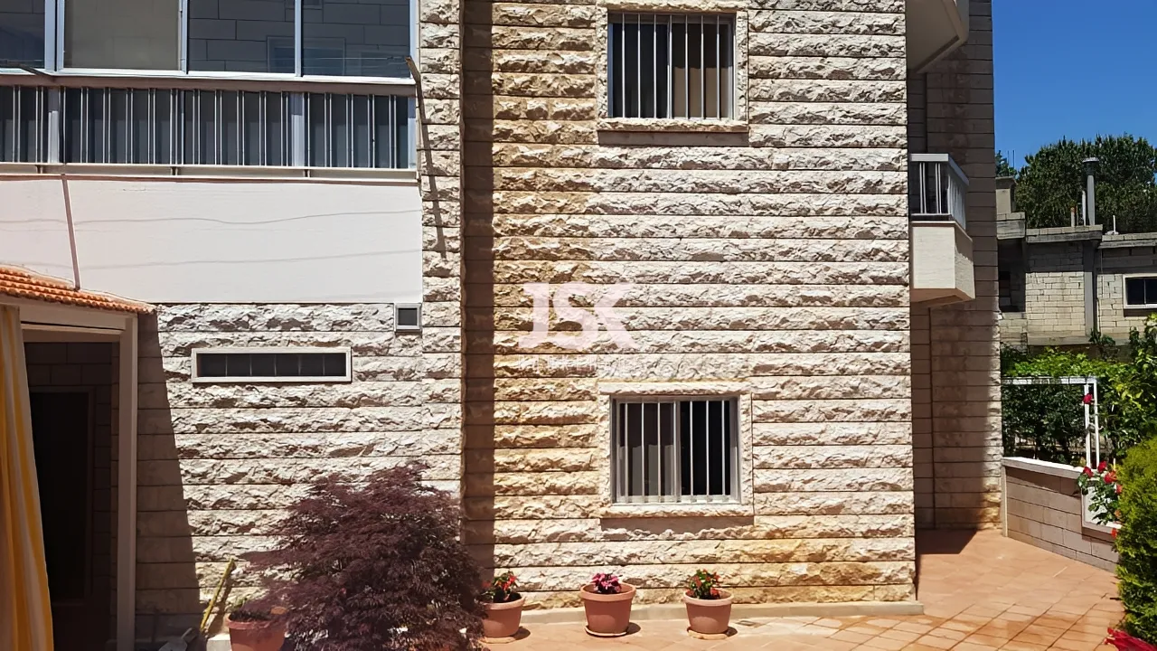 Building for Sale in Faitroun