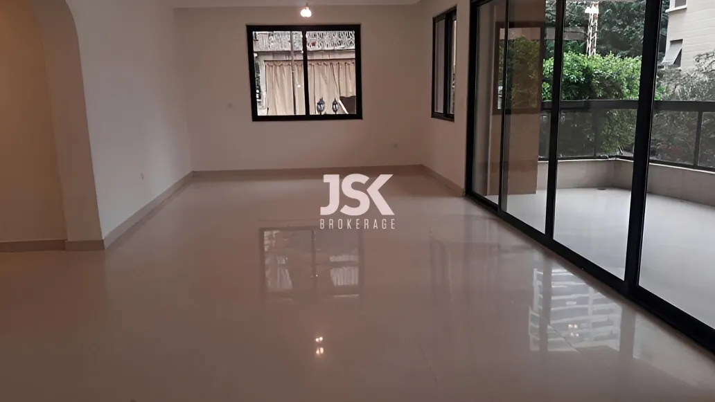 Apartment for Sale in Mar Elias - 4 bed, 3 bath