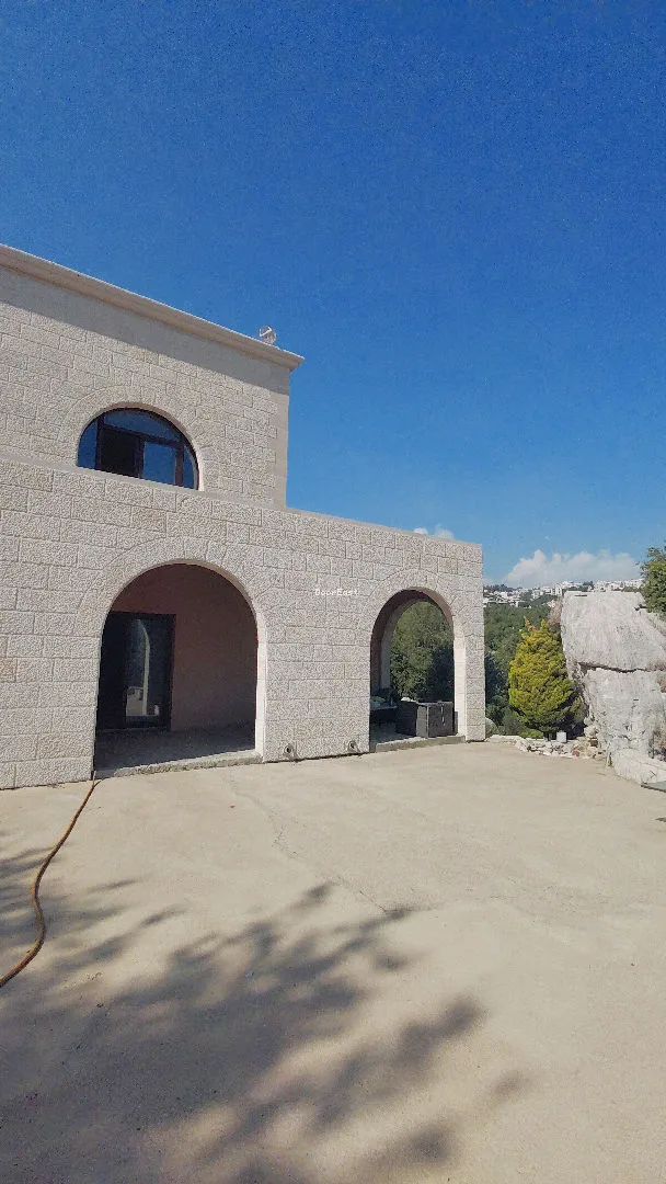 Villa for sale in Ajaltoun, lebanon