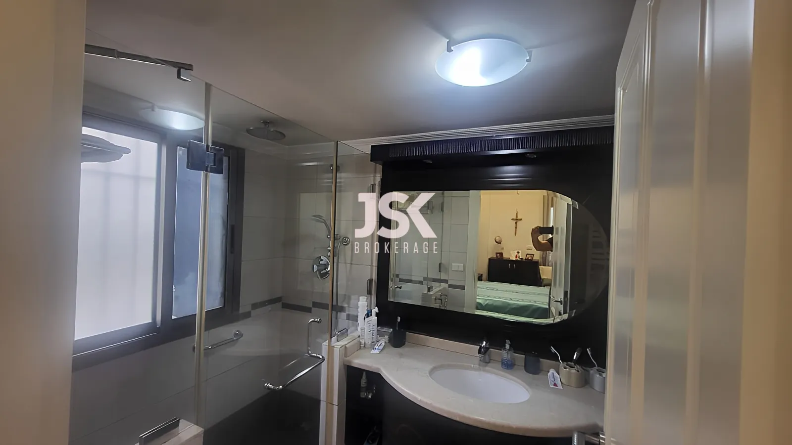 Apartment for Sale in Ballouneh