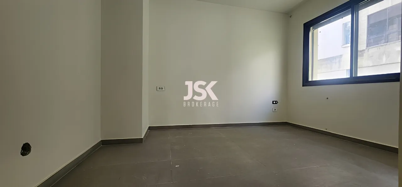 Apartment for Sale in Mar Takla - 3 bed, 4 bath