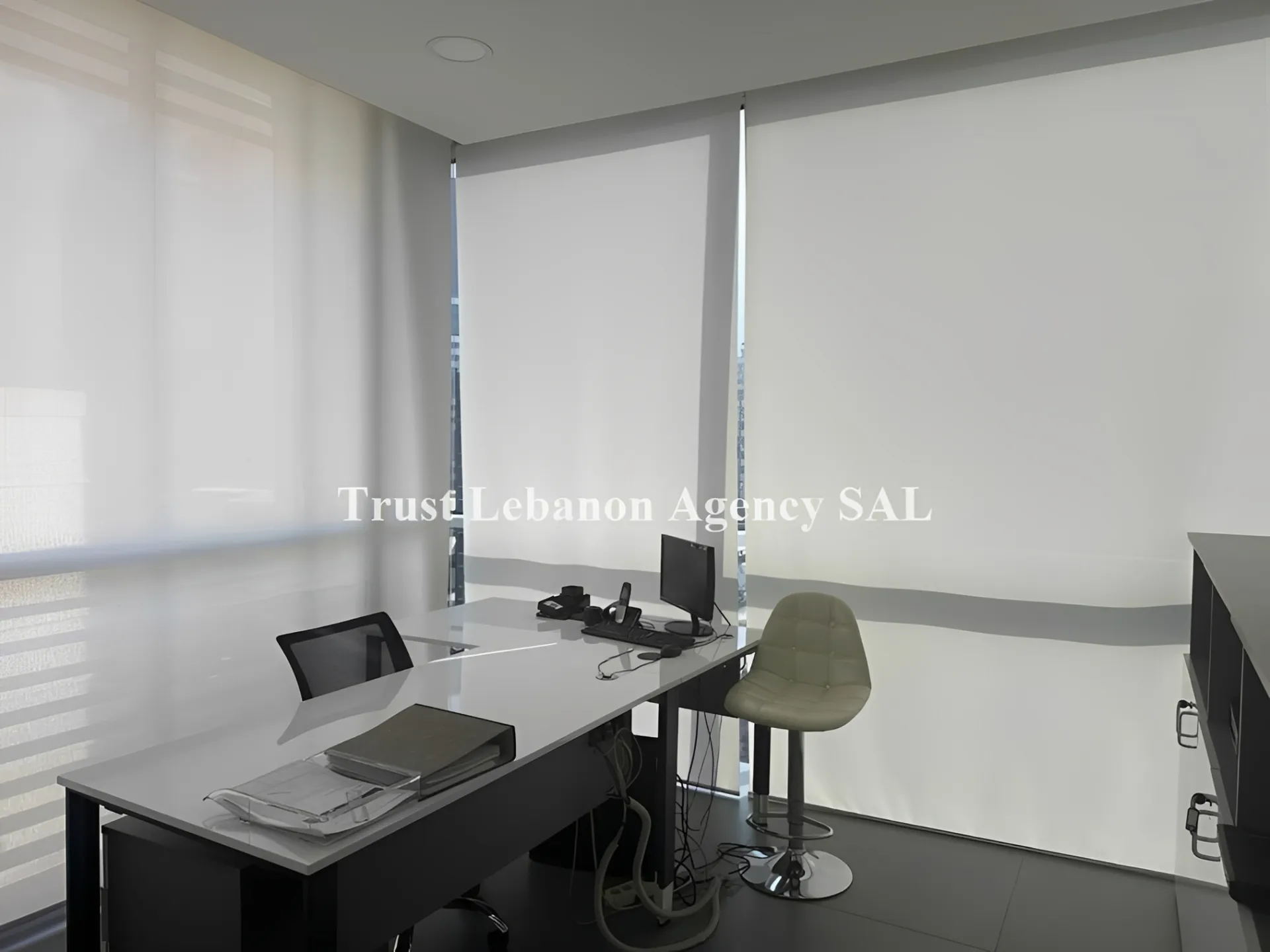 Office for sale in Baabda, Sin El Fil