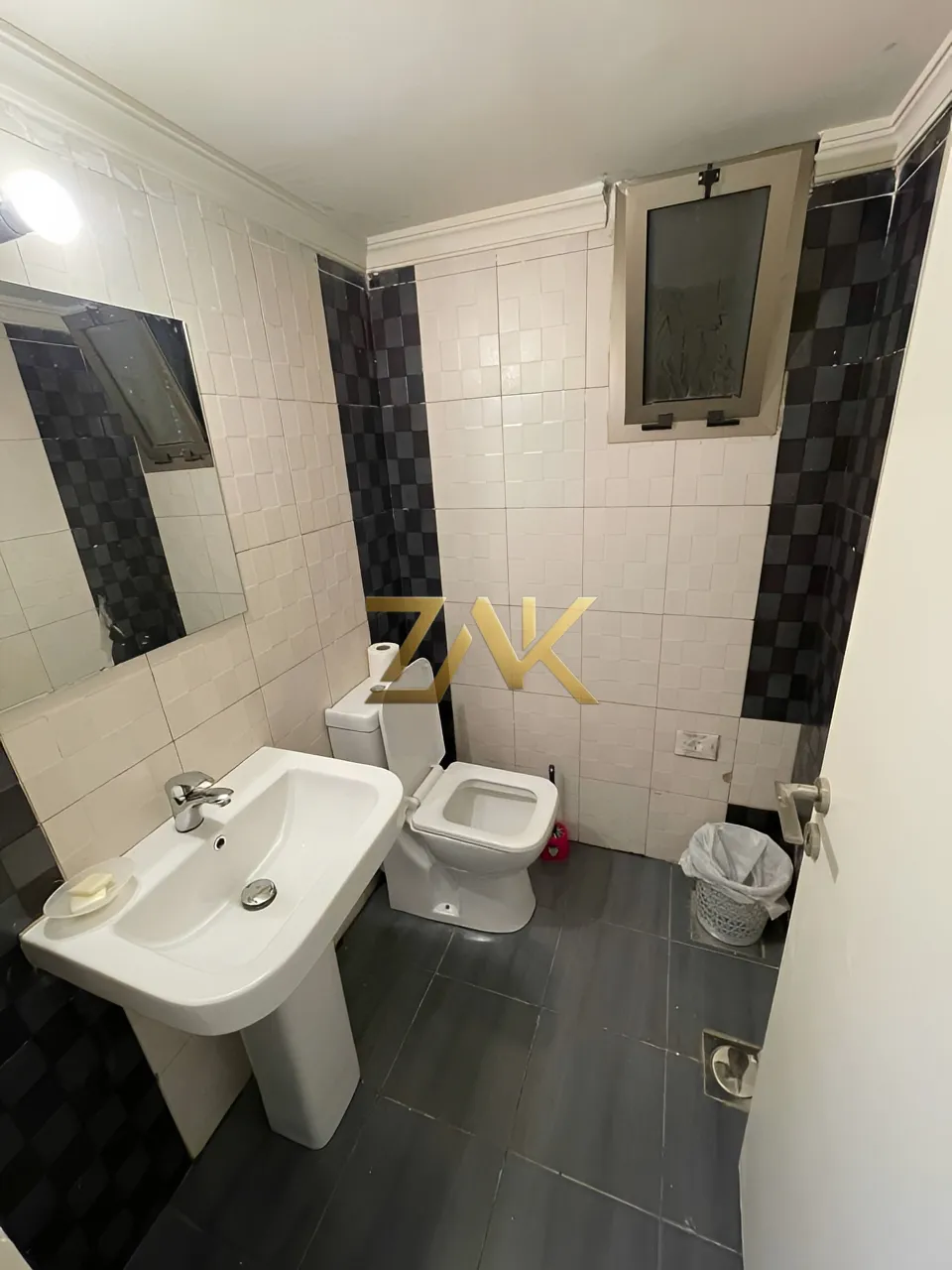 Apartment for Rent Ballouneh