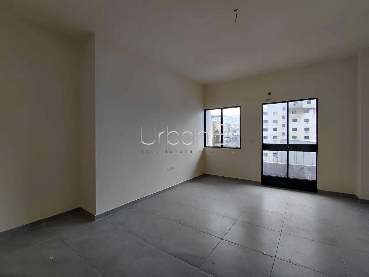 Office for rent in Baouchriyeh