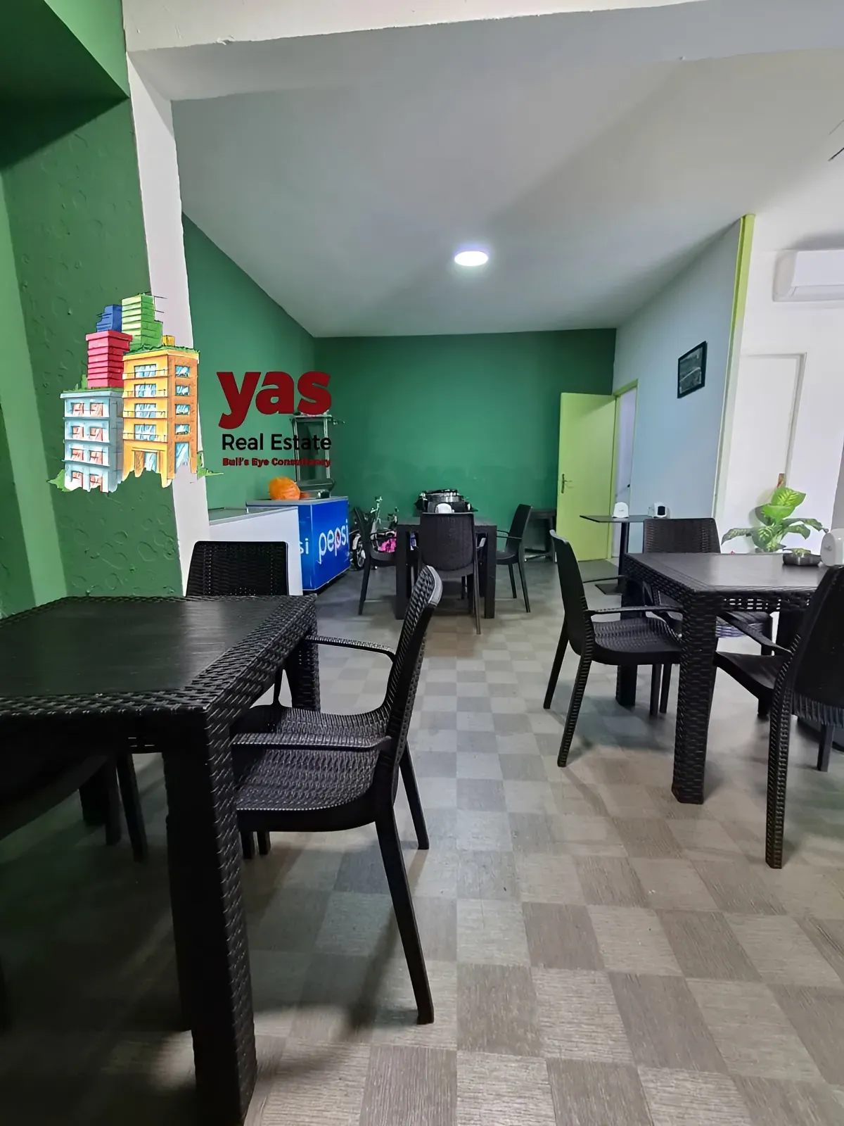 Shop for rent in Adonis