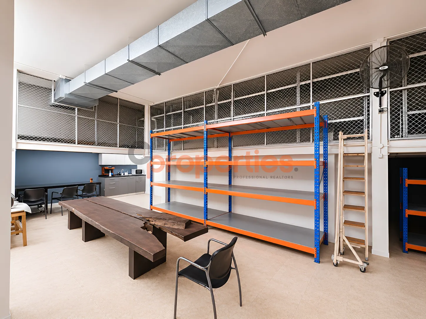 Warehouse for Sale in Hazmieh