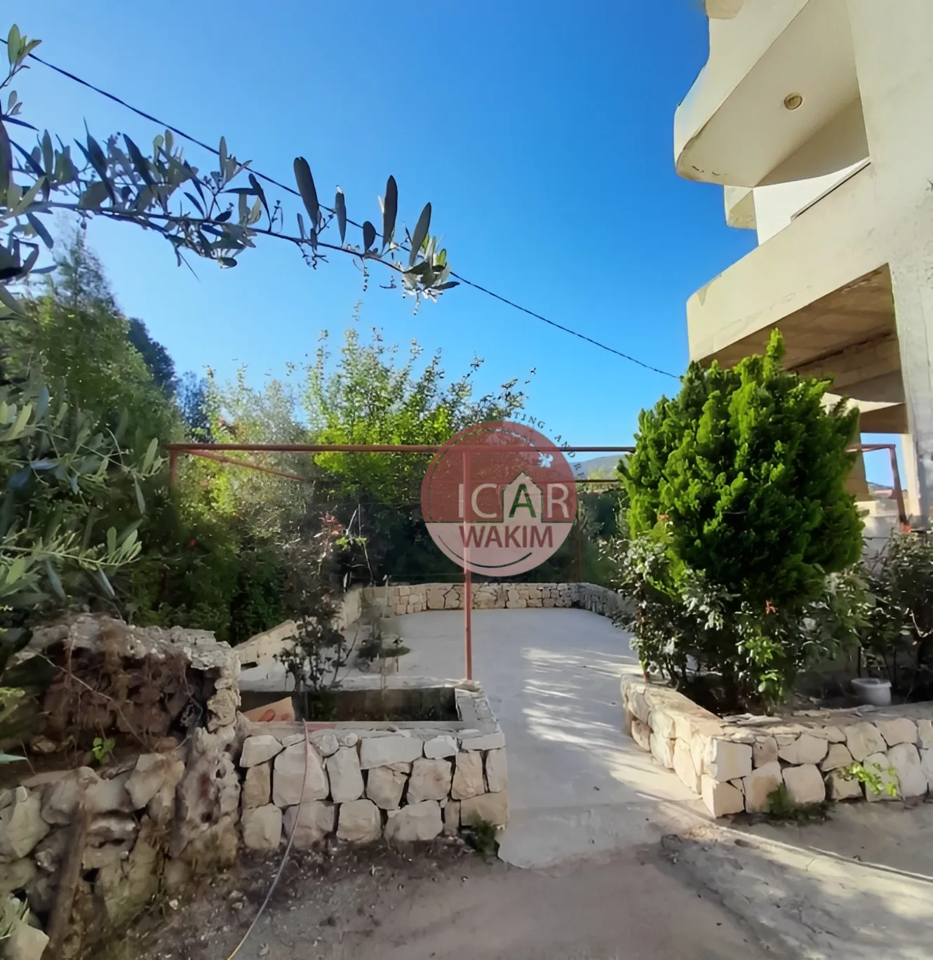 Building for sale in Zaaitra, Lebanon