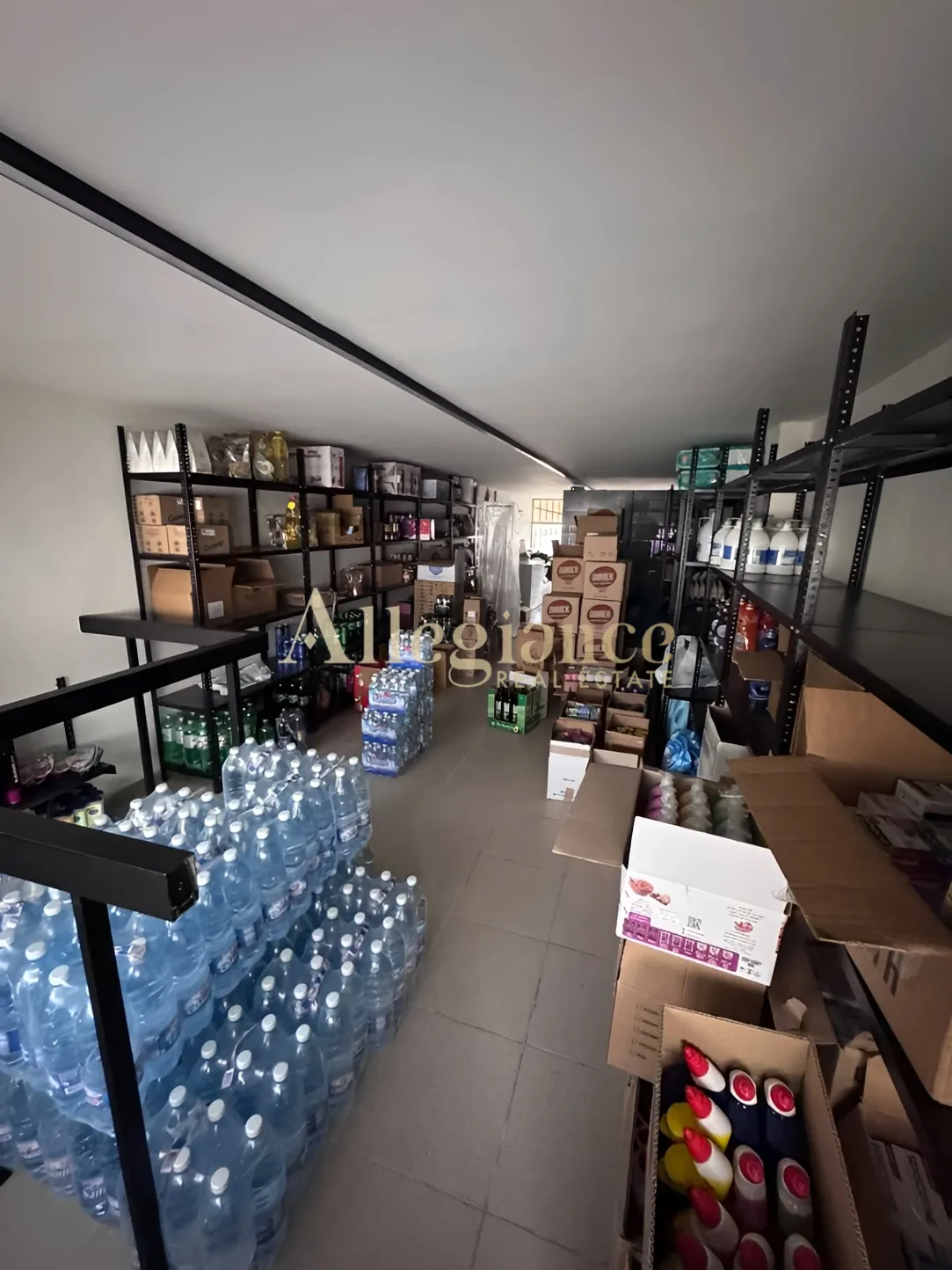 Shop for sale in Zalqa