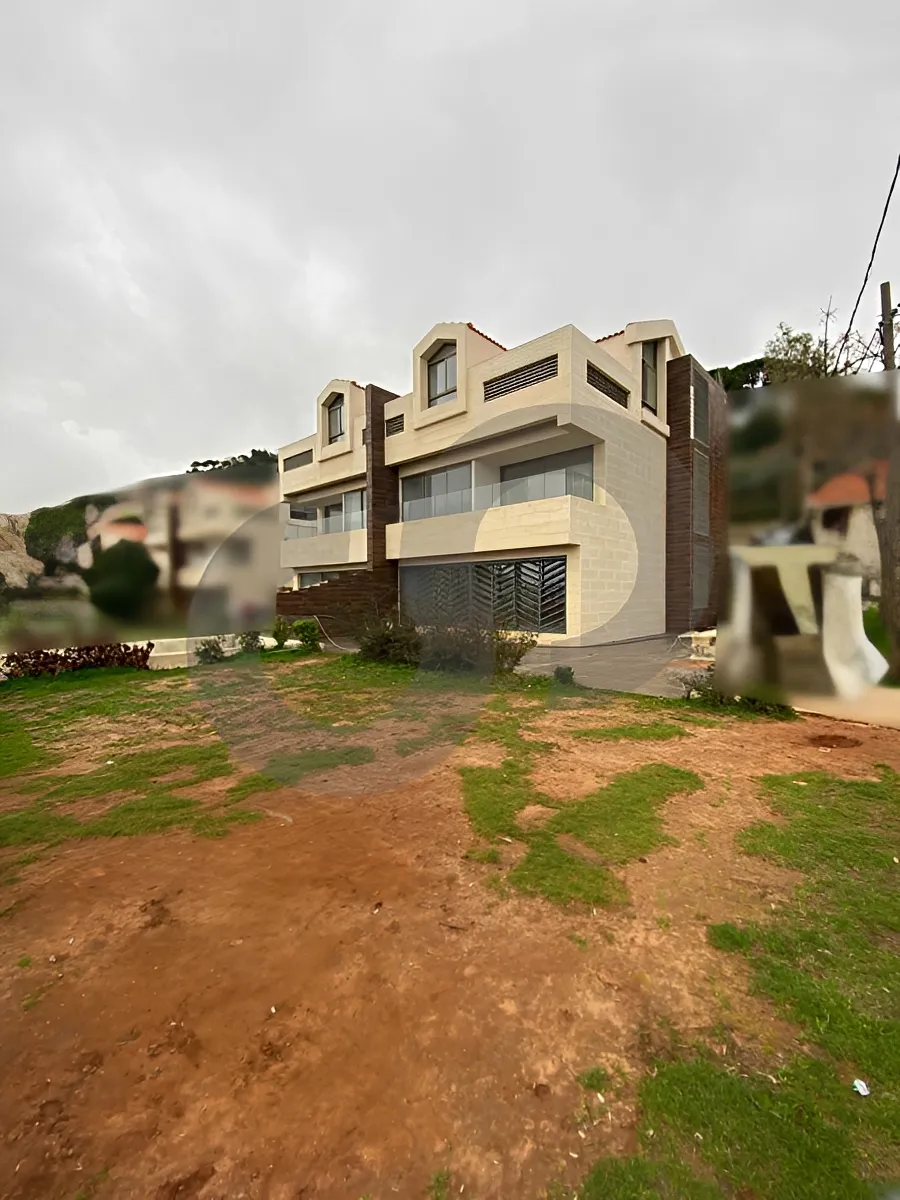 Villa for Sale in Souq El Gharb, Lebanon