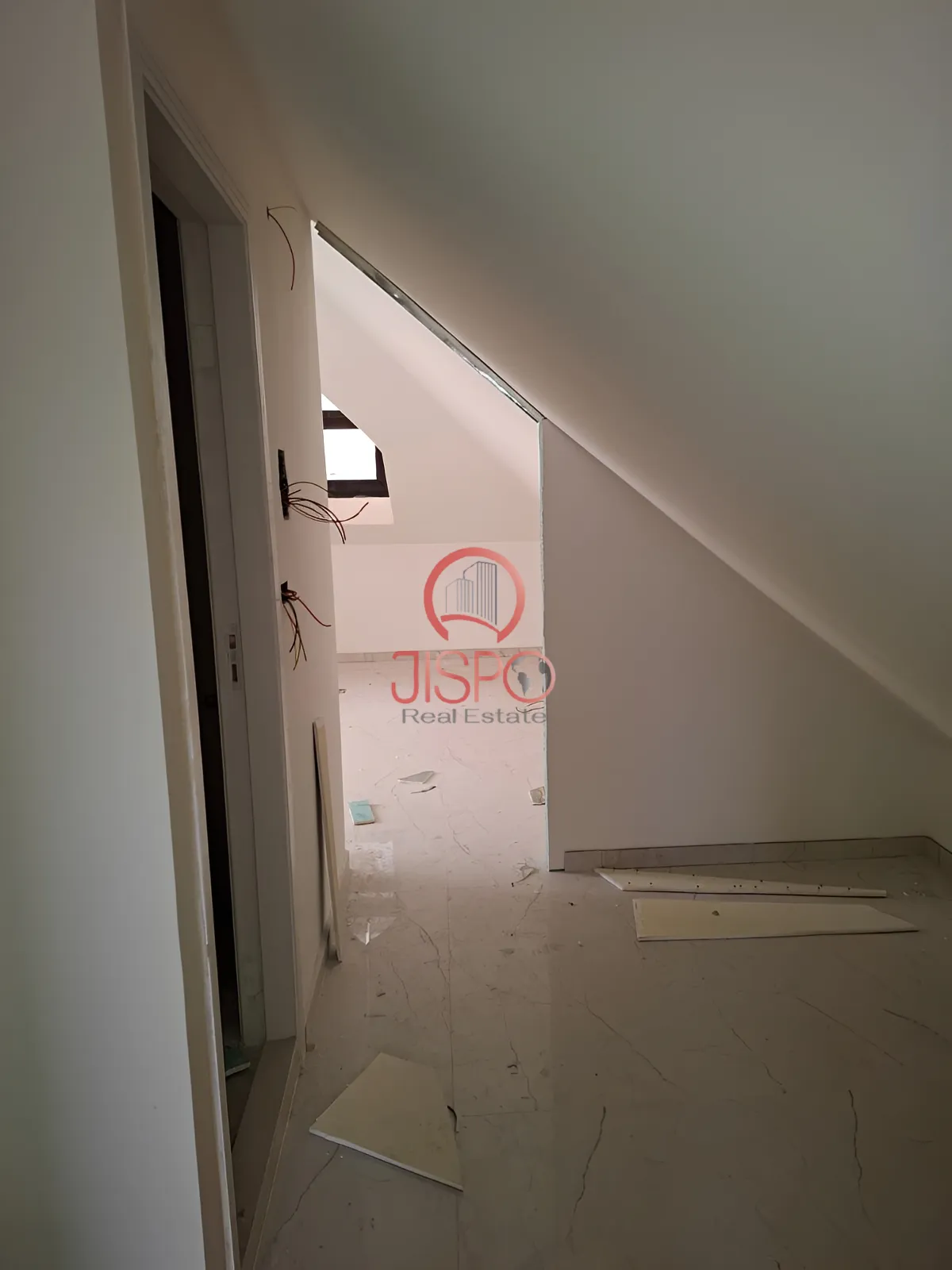 Apartment for Sale in Keserwan District - 4 bed, 4 bath