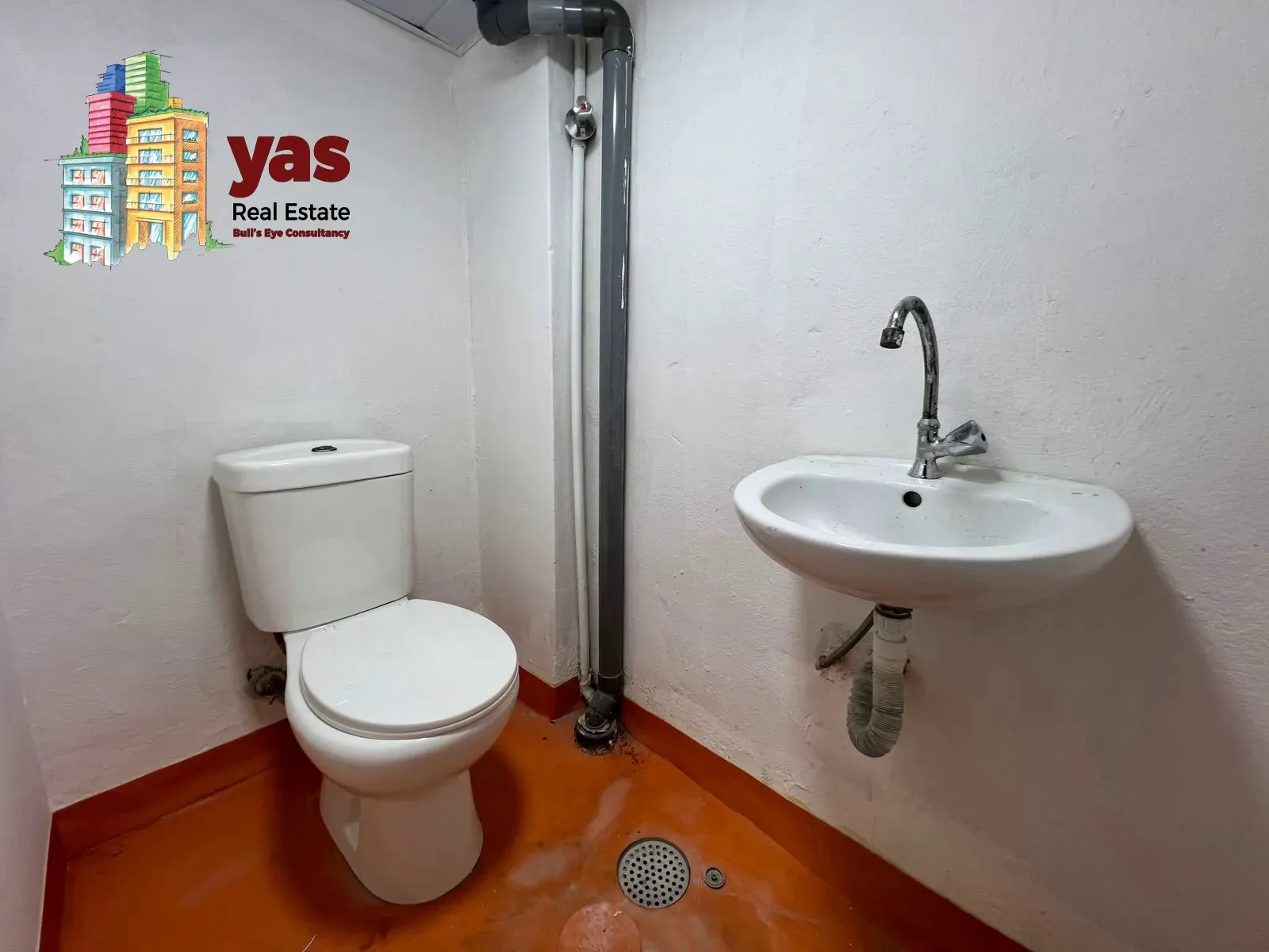Office for rent in Adonis