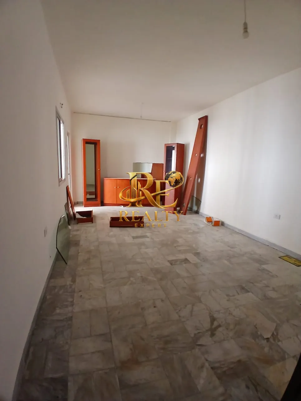 شقة for rent in Haret hreik, لبنان