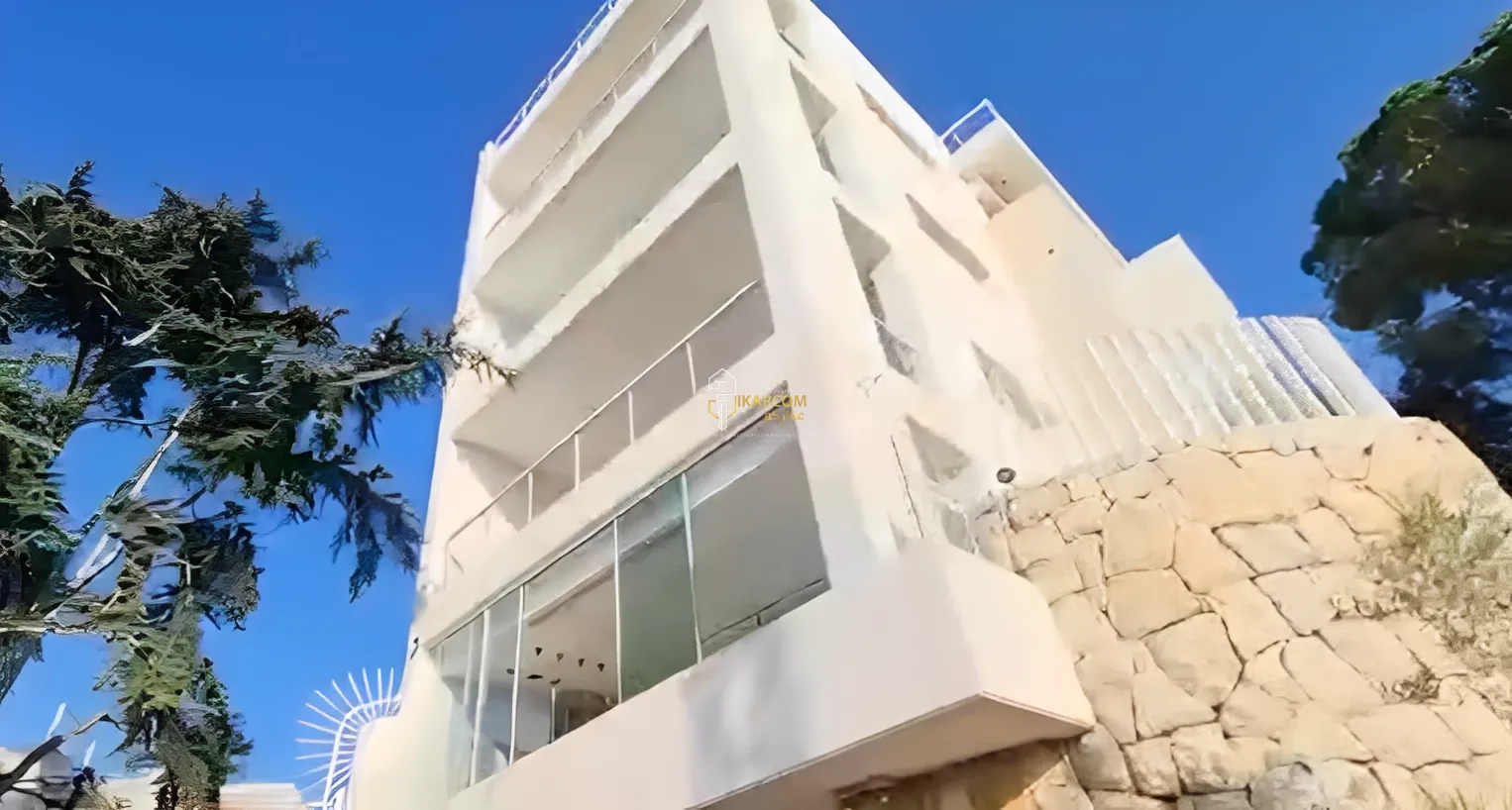 Duplex for Sale in Ain Saade - 4 bed, 4 bath
