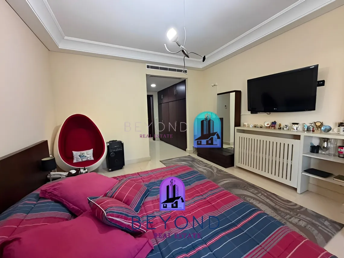 Apartment for sale in Ain Al Mraiseh, Beirut, Lebanon