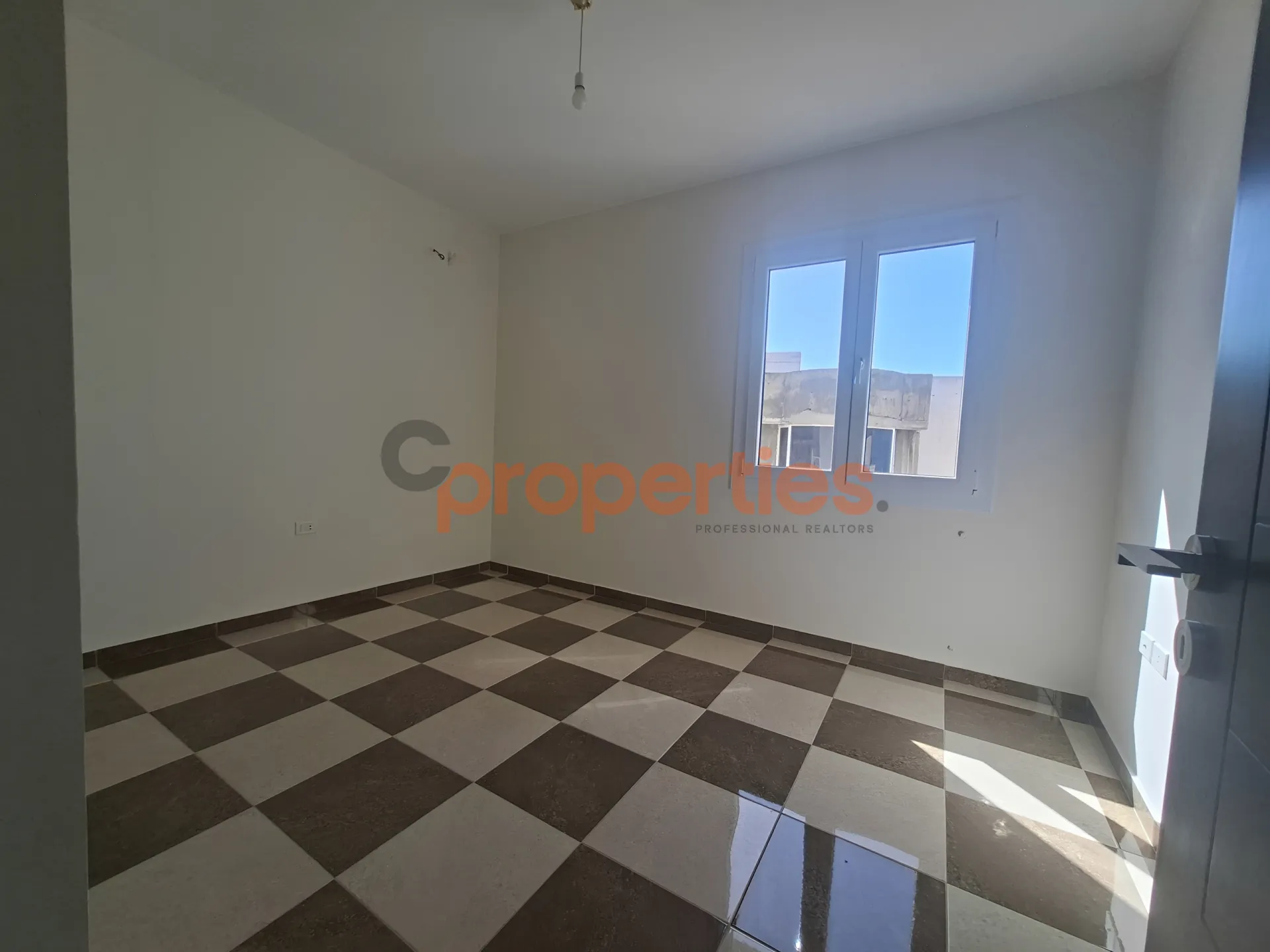 Apartment for Sale in Halat