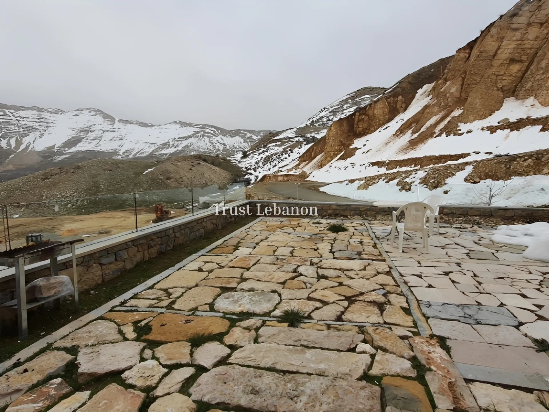 Apartment for rent in Zaarour, Lebanon - 2 bed, 1 bath
