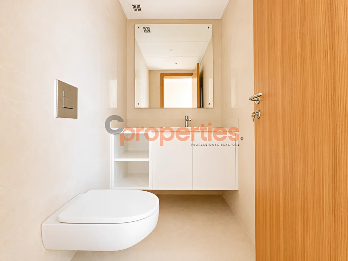 Apartment for Rent in Hamra - 4 bath