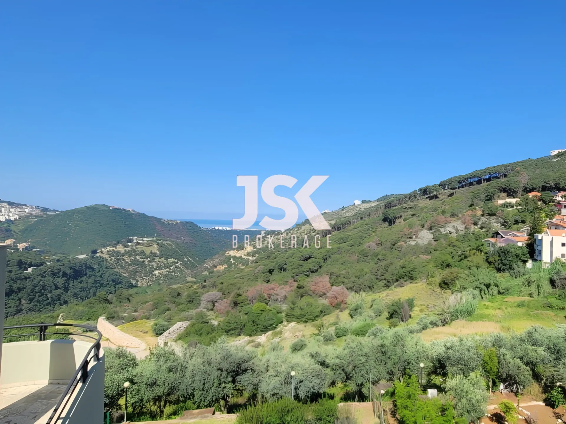 Chalet for sale in Jeita