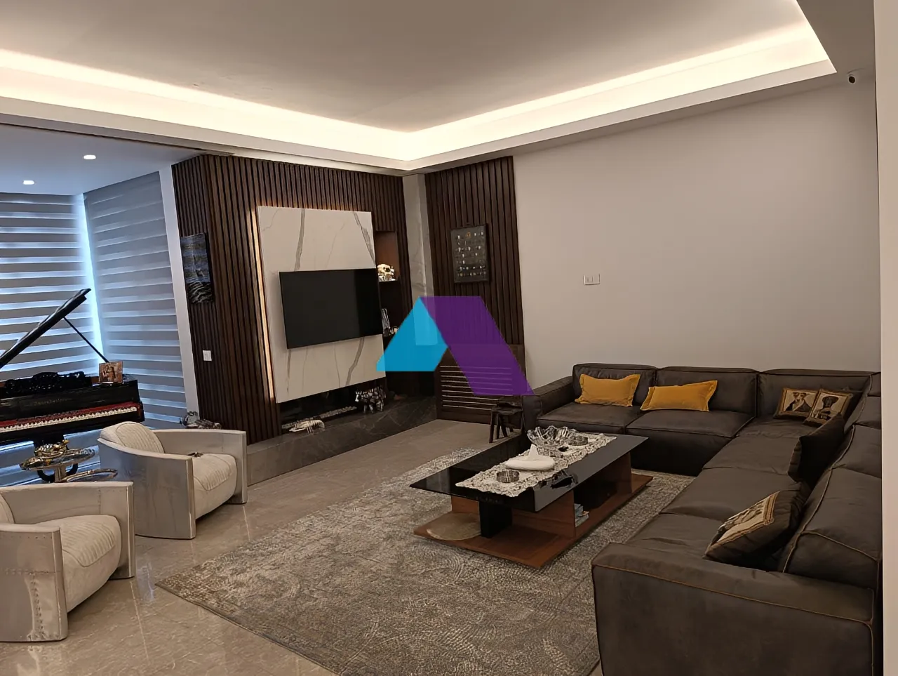 Apartment for Sale in Adma w Dafnah - 3 bed, 4 bath