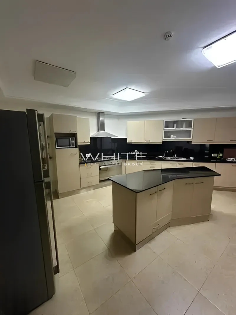 Apartment for Sale in Ain Al Mraiseh - 3 bed, 5 bath
